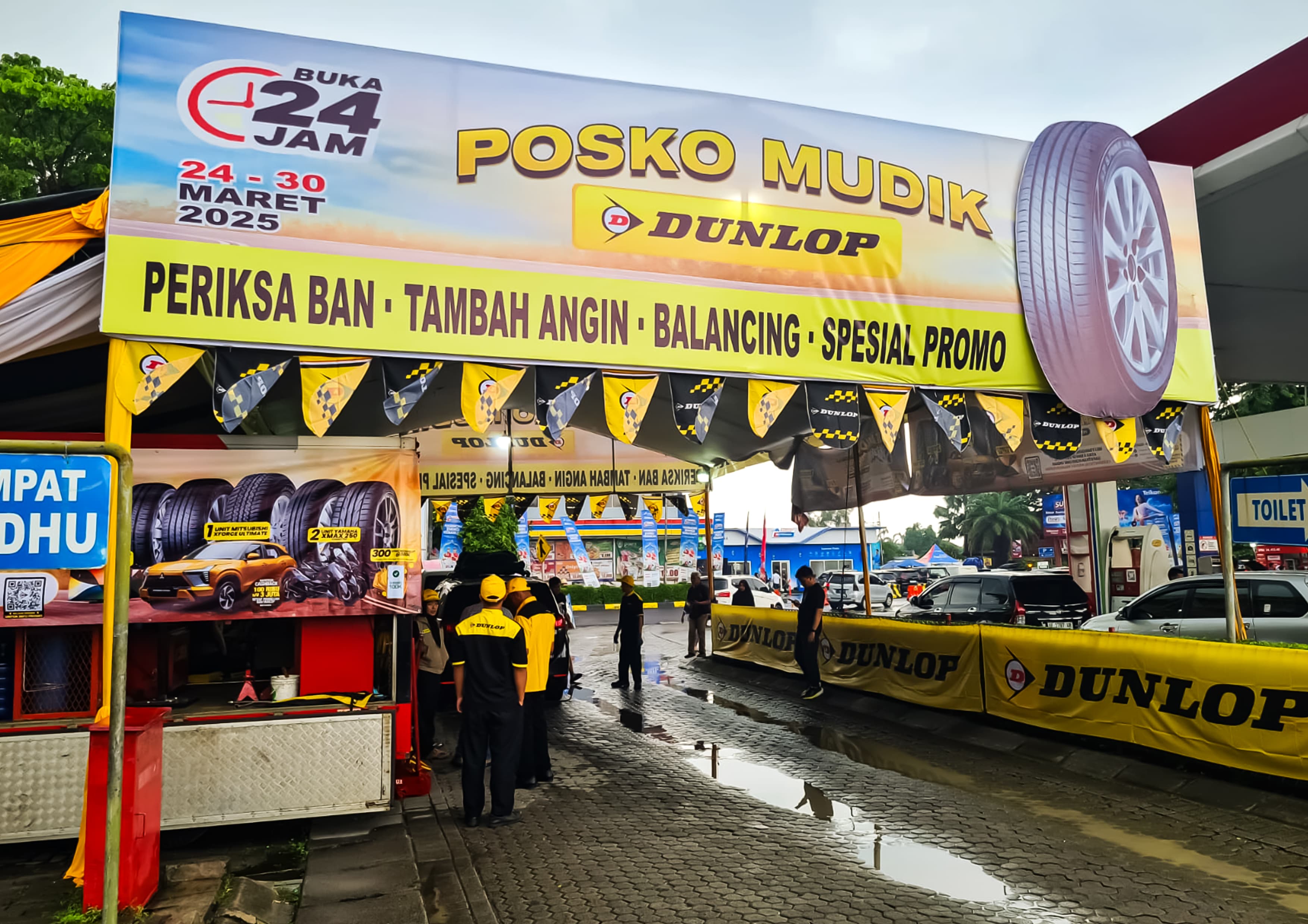 Posko Mudik Dunlop, Layanan ban, Kursi Pijat, konsultasi hingga Berkempatan Dapat Mobil