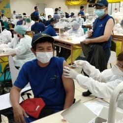 PT SUMI RUBBER INDONESIA GELAR VAKSINASI DOSIS KEDUA UNTUK KARYAWAN Thumbnail