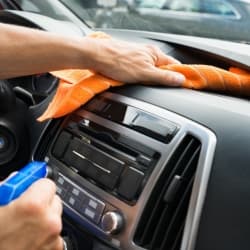 Cara Membersihkan Interior Mobil Agar Bebas Kuman Thumbnail
